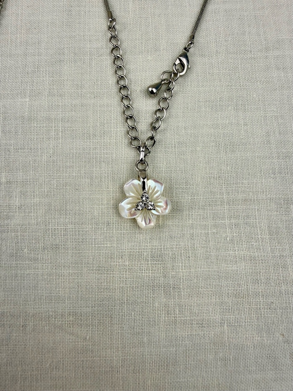 3 Silver Tone Pendant Necklaces Heart Flower Blue Rhinestone Jewelry Lot - Picture 2 of 10